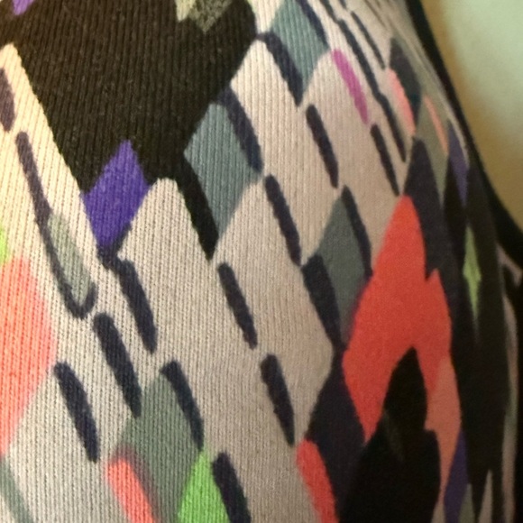 Victoria's Secret VSX Sport Bra Womens Sz 38c Geometric Multicolor - Picture 4 of 7